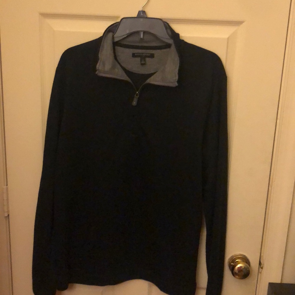 Elegant 3/4 black zip up sweater